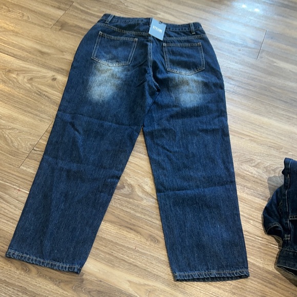 Plain Denim Regular Fit Urban Jeans - Picture 9 of 9
